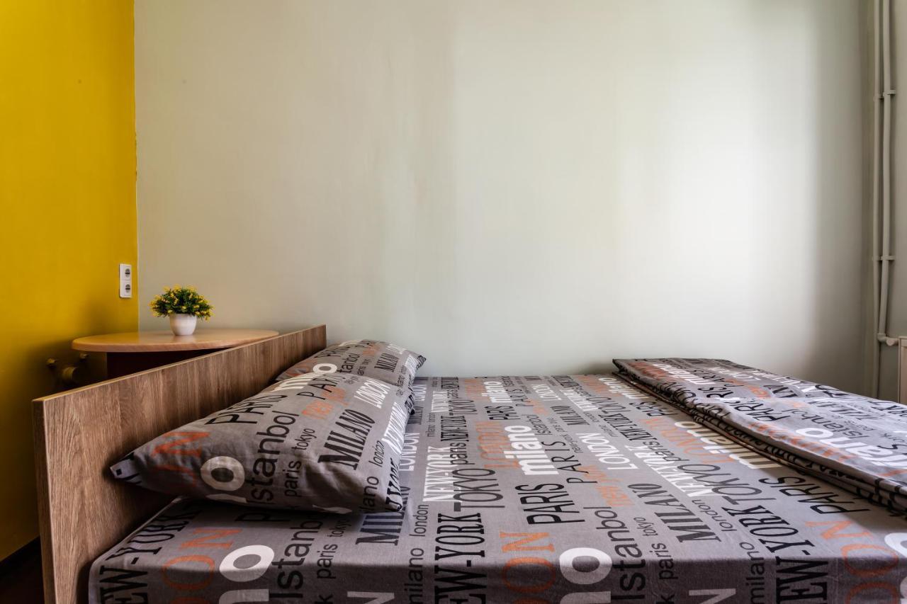 Mister Hostel Lviv Exterior photo